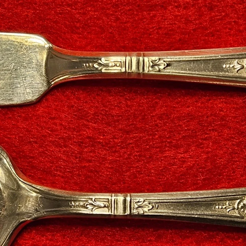 1847 Rogers Bros Silver-Plate Silverware Butter Knife &‎ Sugar Shell
